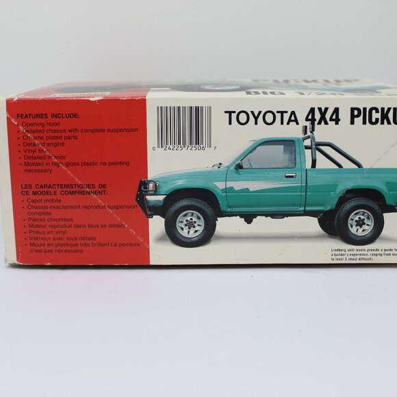Toyota 1992 4X4 Pickup Truck 1/20 Lindberg Vintage Model Kit #72506 - Picture 4 of 14